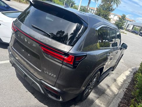 Used 2023 Lexus LX 600 F Sport AWD/4WD image 3