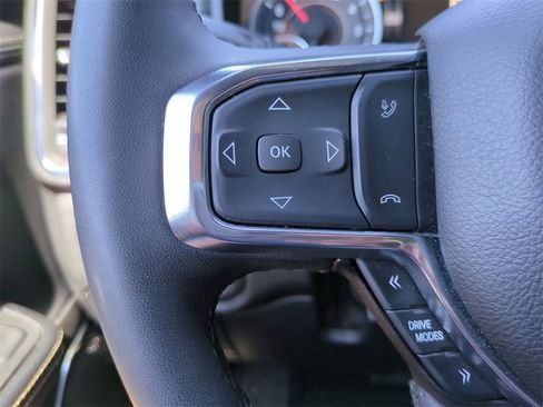 Used 2025 RAM 1500 Laramie image 24