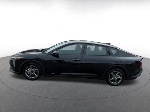 Used 2025 Kia K4 LXS image 8