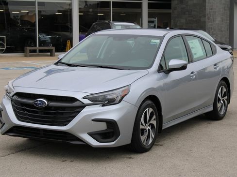 Used 2025 Subaru Legacy Premium image 1