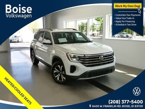 Used 2024 Volkswagen Atlas SE AWD/4WD image 1