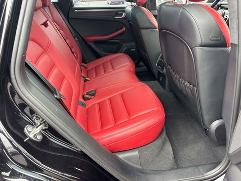 Used 2021 Porsche Macan GTS image 10