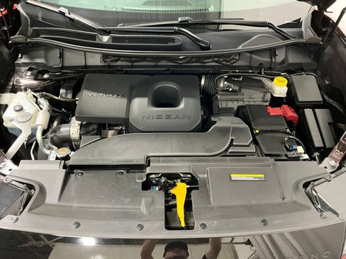 Used 2025 Nissan Murano SL AWD/4WD image 12
