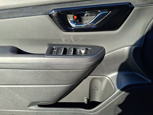 Certified 2025 Subaru Forester Limited image 13