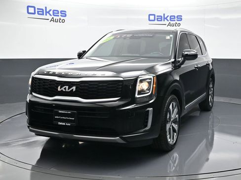 Certified 2022 Kia Telluride S image 4