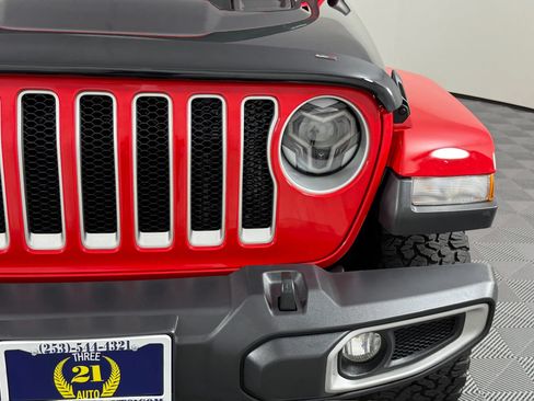 Used 2020 Jeep Wrangler Unlimited Sahara AWD/4WD image 6