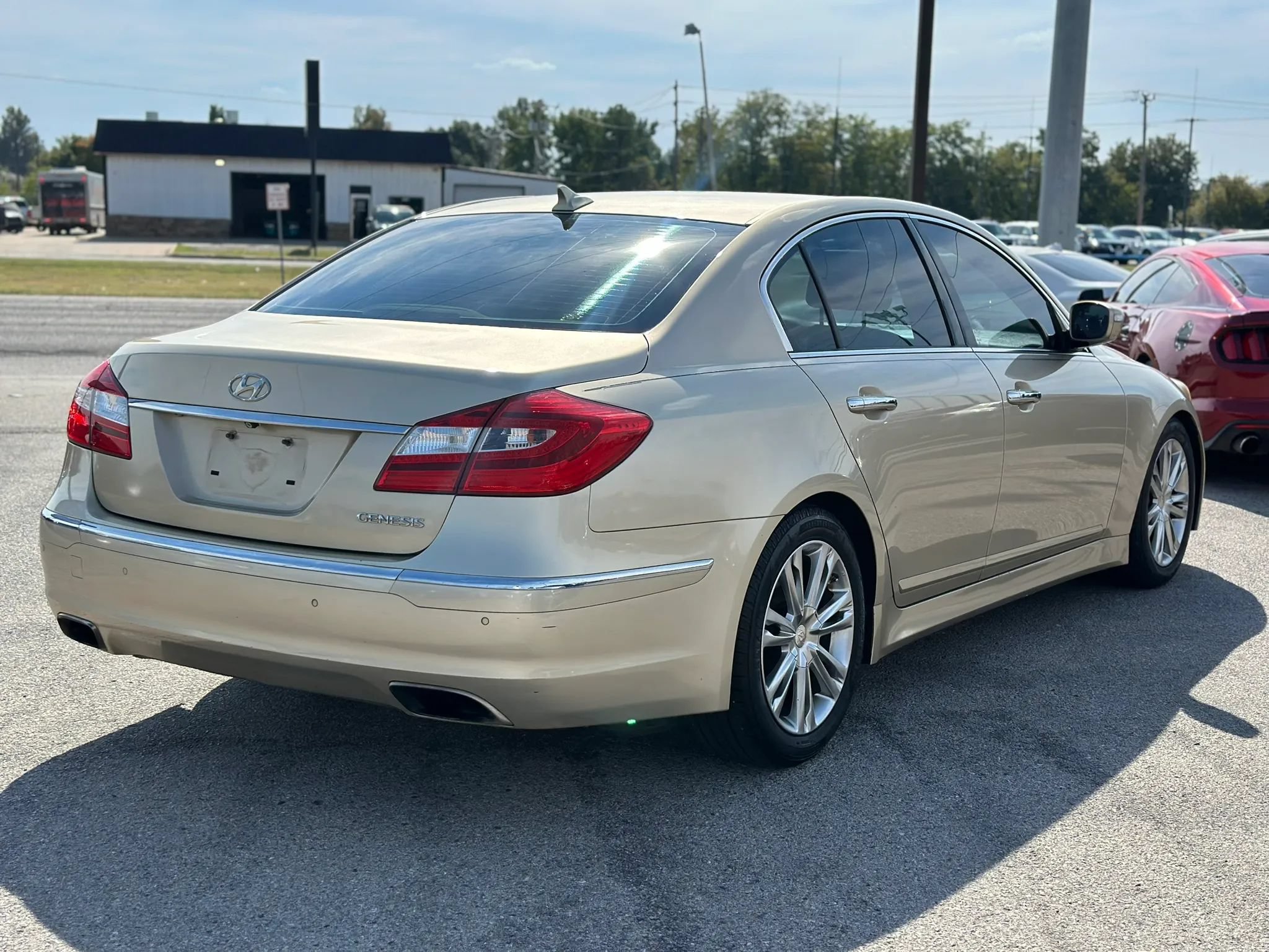 Used 2012 Hyundai Genesis 3.8 w/ Premium Pkg RWD image 6
