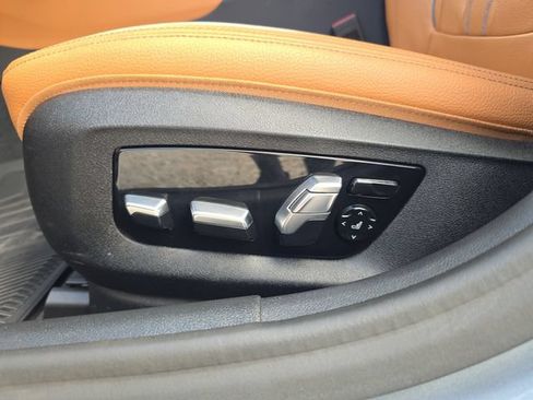 Used 2020 BMW 530i w/ M Sport Package RWD image 16