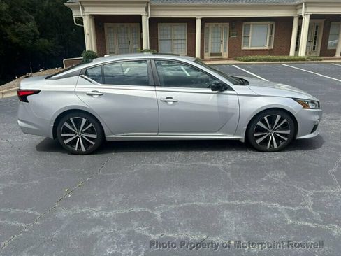 Used 2019 Nissan Altima 2.5 SR w/ SR Premium Package FWD image 6