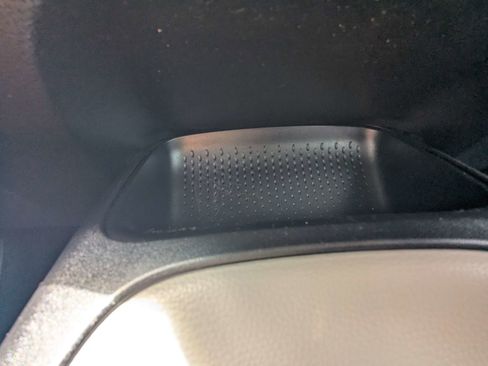Used 2021 Toyota Corolla LE FWD image 24