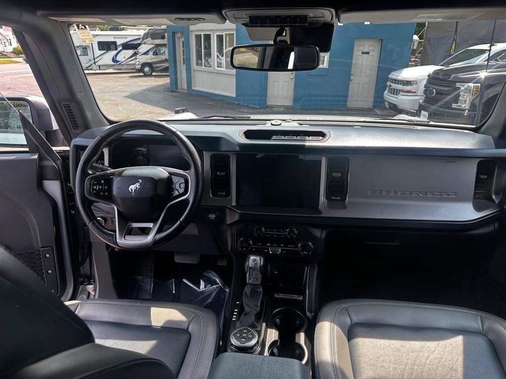 Used 2023 Ford Bronco Outer Banks AWD/4WD image 15