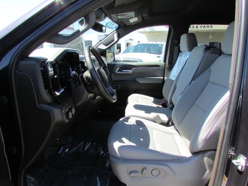 Used 2023 Chevrolet Silverado 1500 LT w/ Protection Package AWD/4WD image 15