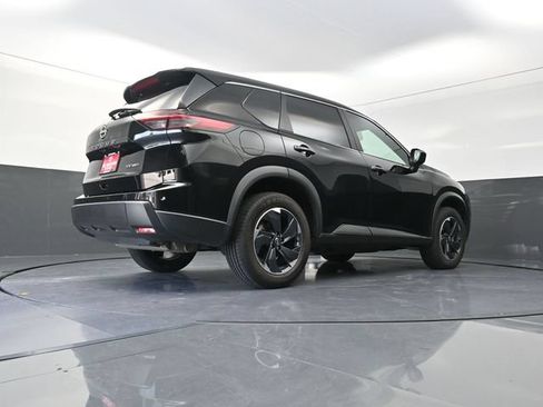 Used 2024 Nissan Rogue SV AWD/4WD image 37