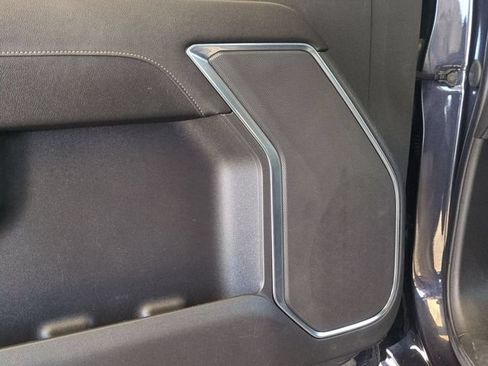 Used 2023 Chevrolet Silverado 1500 LT AWD/4WD image 26