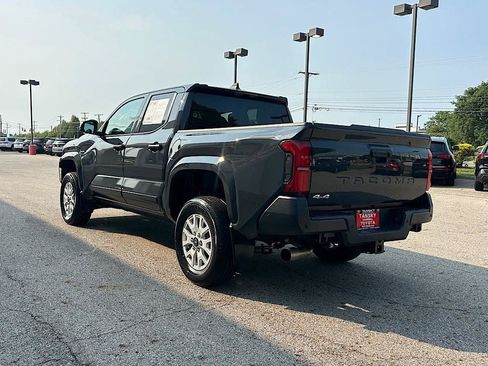 Certified 2024 Toyota Tacoma SR w/ SR Upgrade Package AWD/4WD image 3