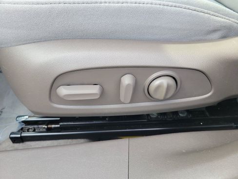 Used 2024 Chevrolet Malibu LT FWD image 18