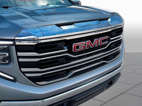 Used 2023 GMC Sierra 1500 SLT w/ SLT Premium Package AWD/4WD image 31
