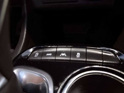 Used 2020 Buick Encore GX Preferred w/ Cold Weather Comfort Package AWD/4WD image 29