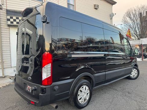 Used 2024 Ford Transit 350 XLT image 4