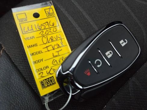 Used 2020 Chevrolet Trax LT w/ LT Convenience Package image 14