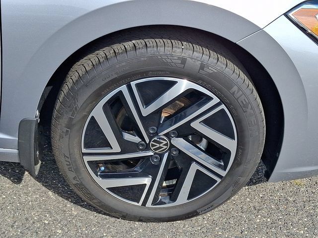 Used 2024 Volkswagen Jetta SEL FWD image 8