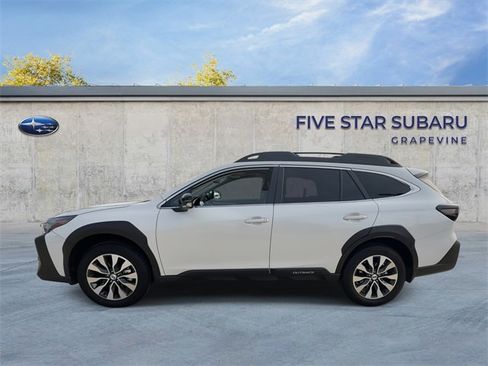 Used 2025 Subaru Outback Limited image 5