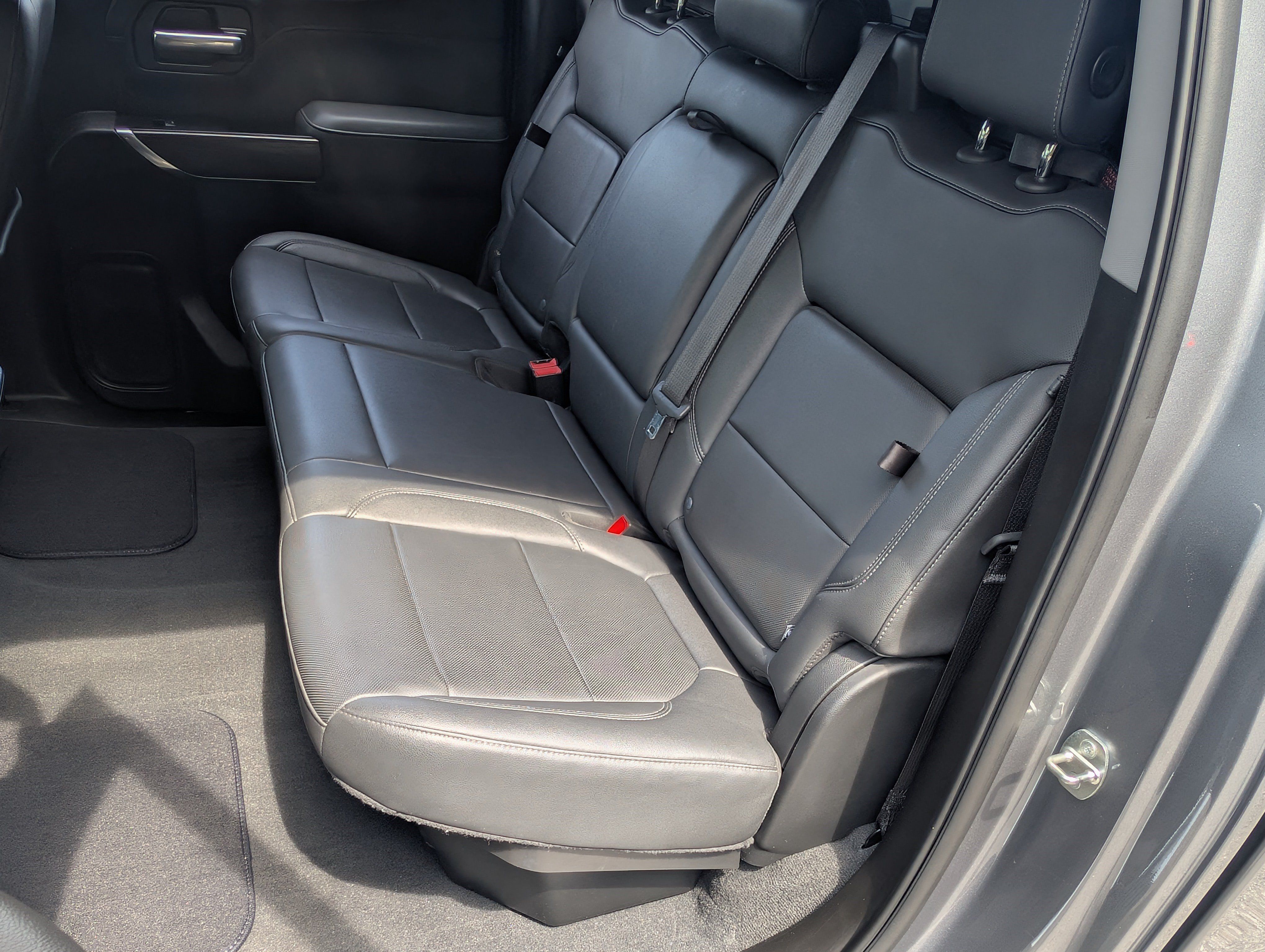 Used 2021 GMC Sierra 1500 SLT w/ SLT Premium Plus Package RWD image 17