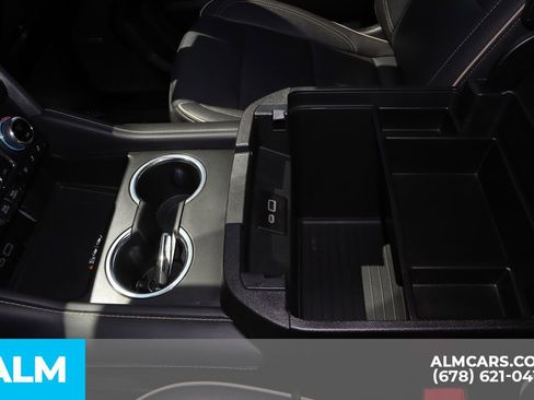 Used 2023 GMC Yukon SLT w/ SLT Premium Package image 36