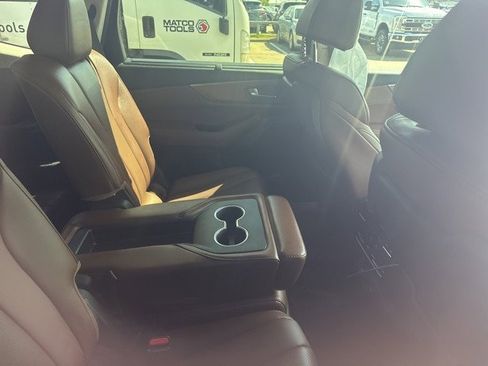 Used 2023 Acura MDX FWD w/ Technology Package image 6