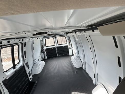 New 2025 Chevrolet Express 2500 w/ Driver Convenience Package image 27