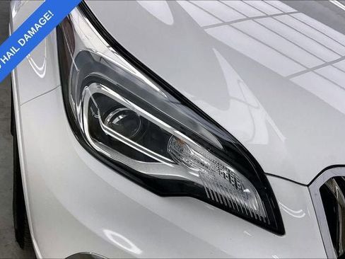 Used 2018 Buick Envision Essence FWD image 25