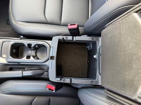 New 2025 Jeep Gladiator Sport image 32