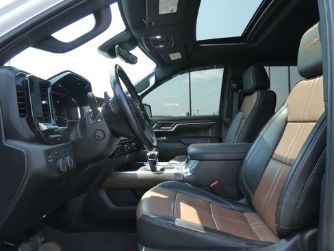 Certified 2023 Chevrolet Silverado 1500 High Country w/ High Country Premium Package AWD/4WD image 23