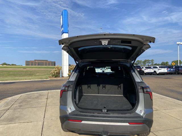 Used 2026 Chevrolet Equinox LT AWD/4WD image 35