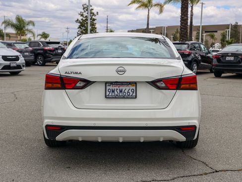 Used 2024 Nissan Altima 2.5 S FWD image 5