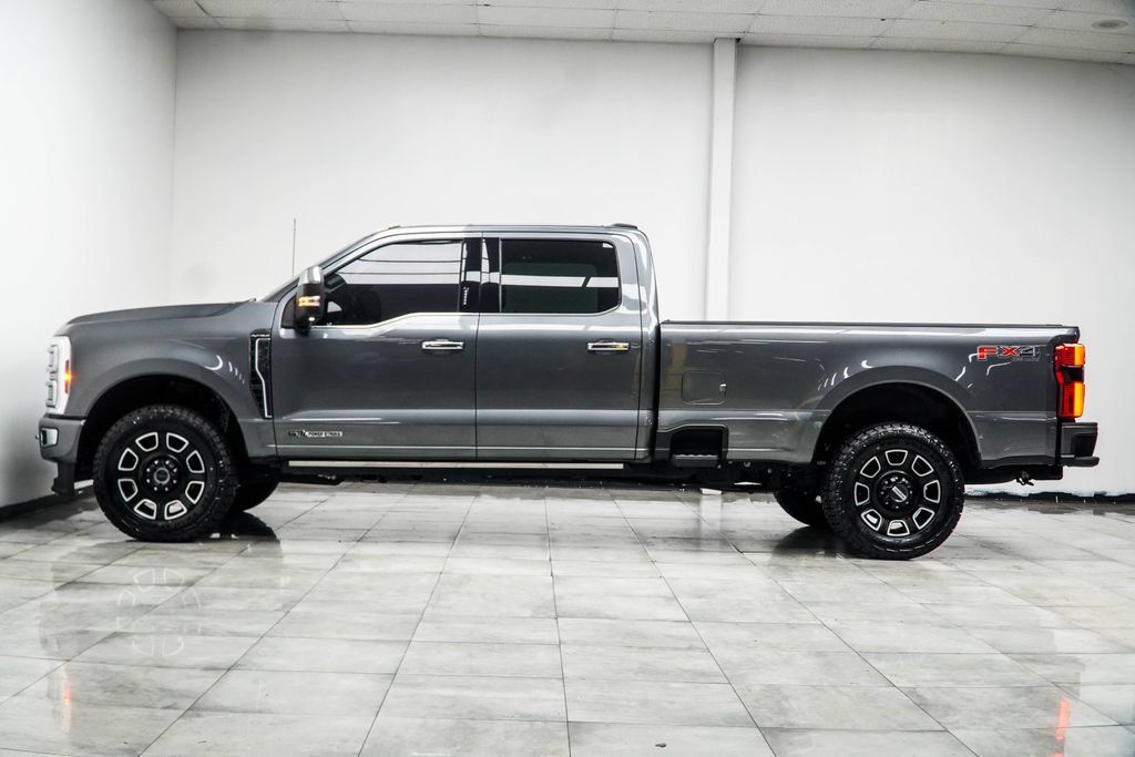 Used 2024 Ford F350 Platinum AWD/4WD image 15