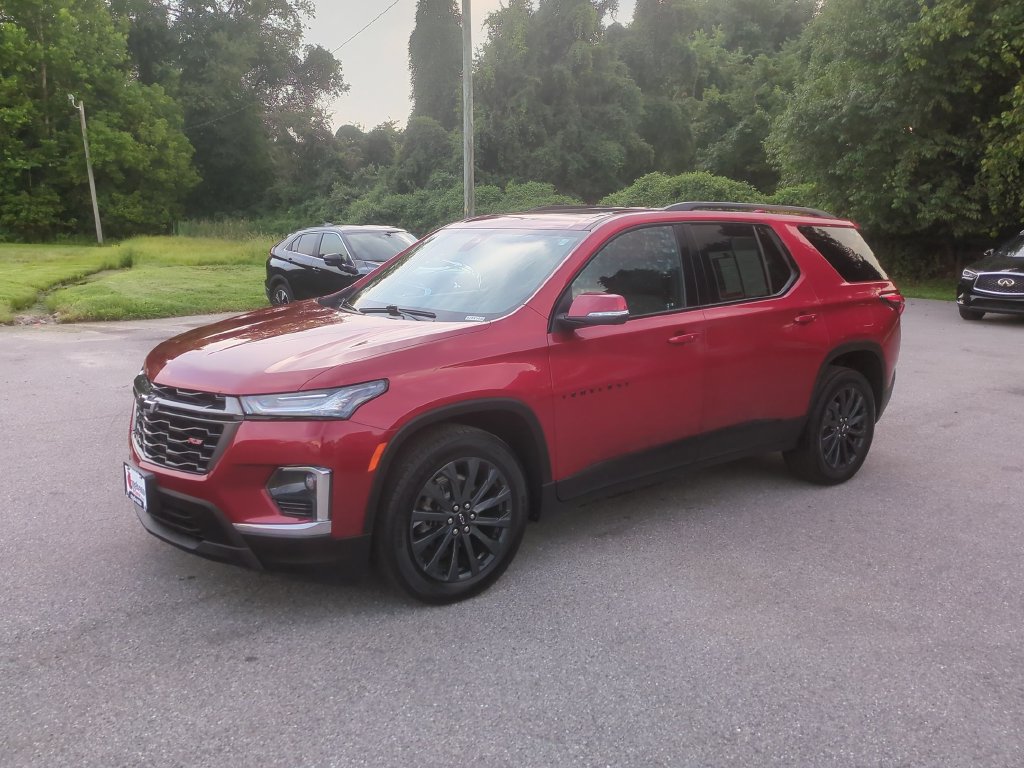 Used 2023 Chevrolet Traverse RS AWD/4WD image 43