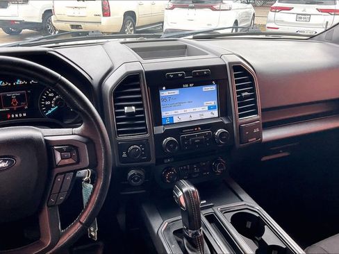 Used 2018 Ford F150 XLT w/ Equipment Group 302A Luxury AWD/4WD image 9