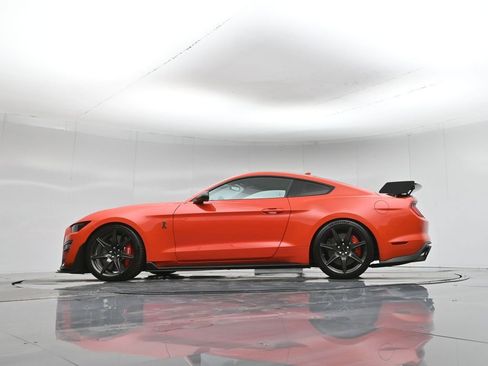 Used 2022 Ford Mustang Shelby GT500 w/ Carbon Fiber Track Pack image 54