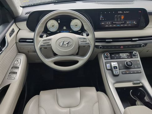 Used 2023 Hyundai Palisade Calligraphy image 15