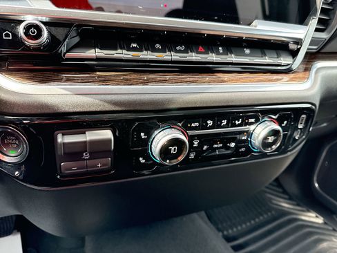 Used 2026 GMC Sierra 1500 Elevation image 16