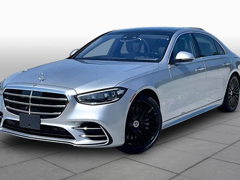 Used 2022 Mercedes-Benz S 580 4MATIC Sedan image 1