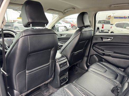 Used 2024 Ford Edge Titanium image 33