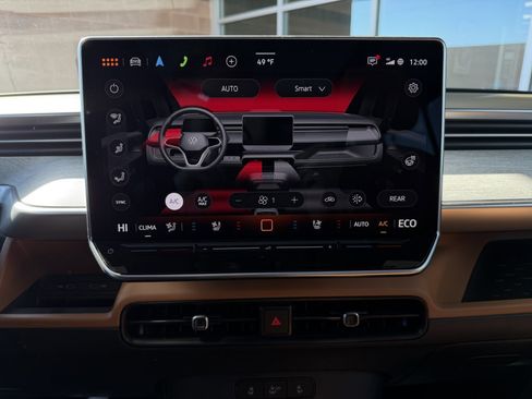 Used 2025 Volkswagen ID. Buzz Pro S Plus image 22