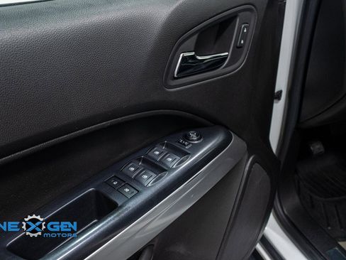 Used 2021 Chevrolet Colorado ZR2 w/ Colorado ZR2 Bison Edition image 12