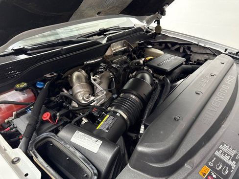 Used 2018 Chevrolet Silverado 3500 W/T AWD/4WD image 40