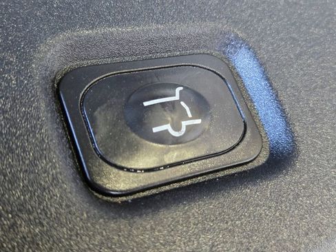 Used 2025 Ford Expedition Max Platinum image 21