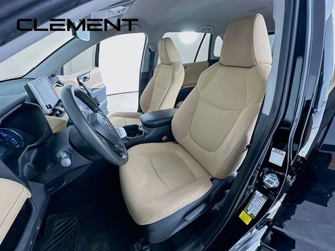 Used 2024 Toyota RAV4 LE image 28