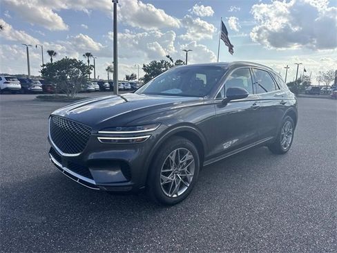 Used 2025 Genesis GV70 2.5T image 8