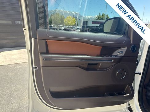 Used 2024 Ford Expedition Max King Ranch AWD/4WD image 18